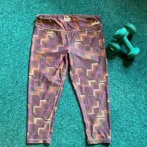 Spalding Purple and Dark Gray Capri Leggings Petite Medium